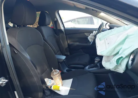 2021 Kia Forte Lxs из США, поврежденный, VIN 3KPF24AD3ME353049